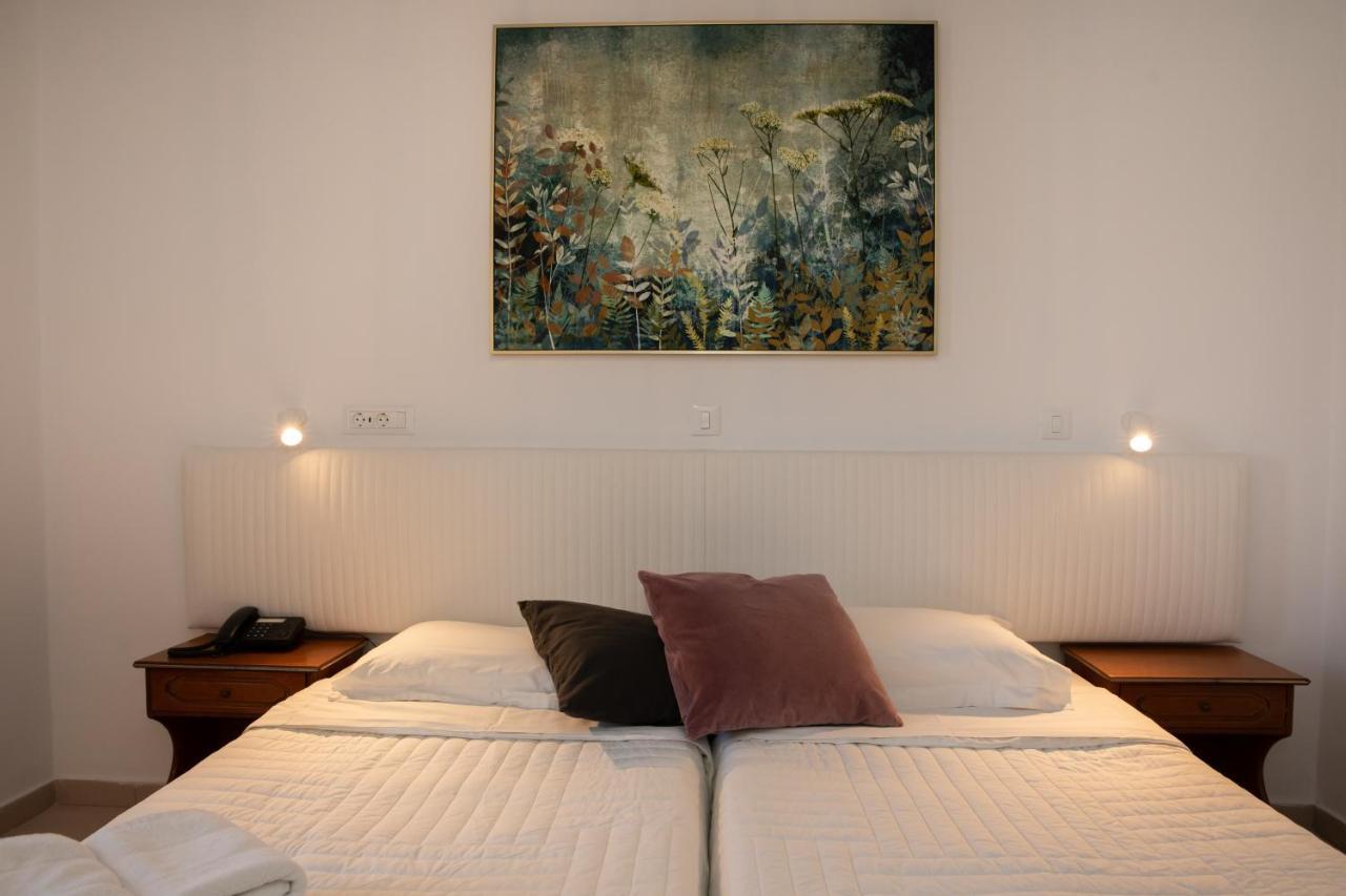 Sea Breeze Hotel 마스티차리 외부 사진