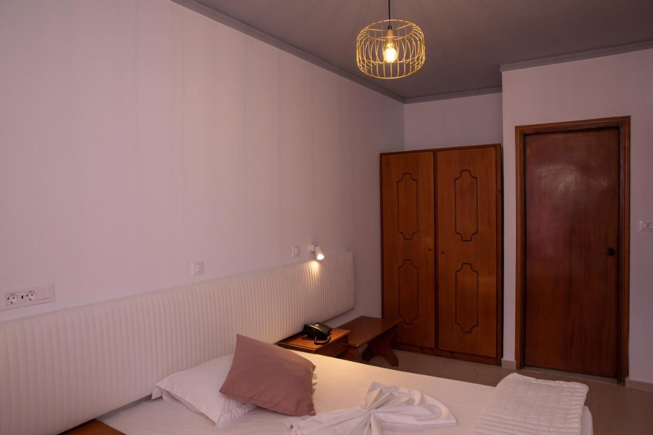 Sea Breeze Hotel 마스티차리 외부 사진